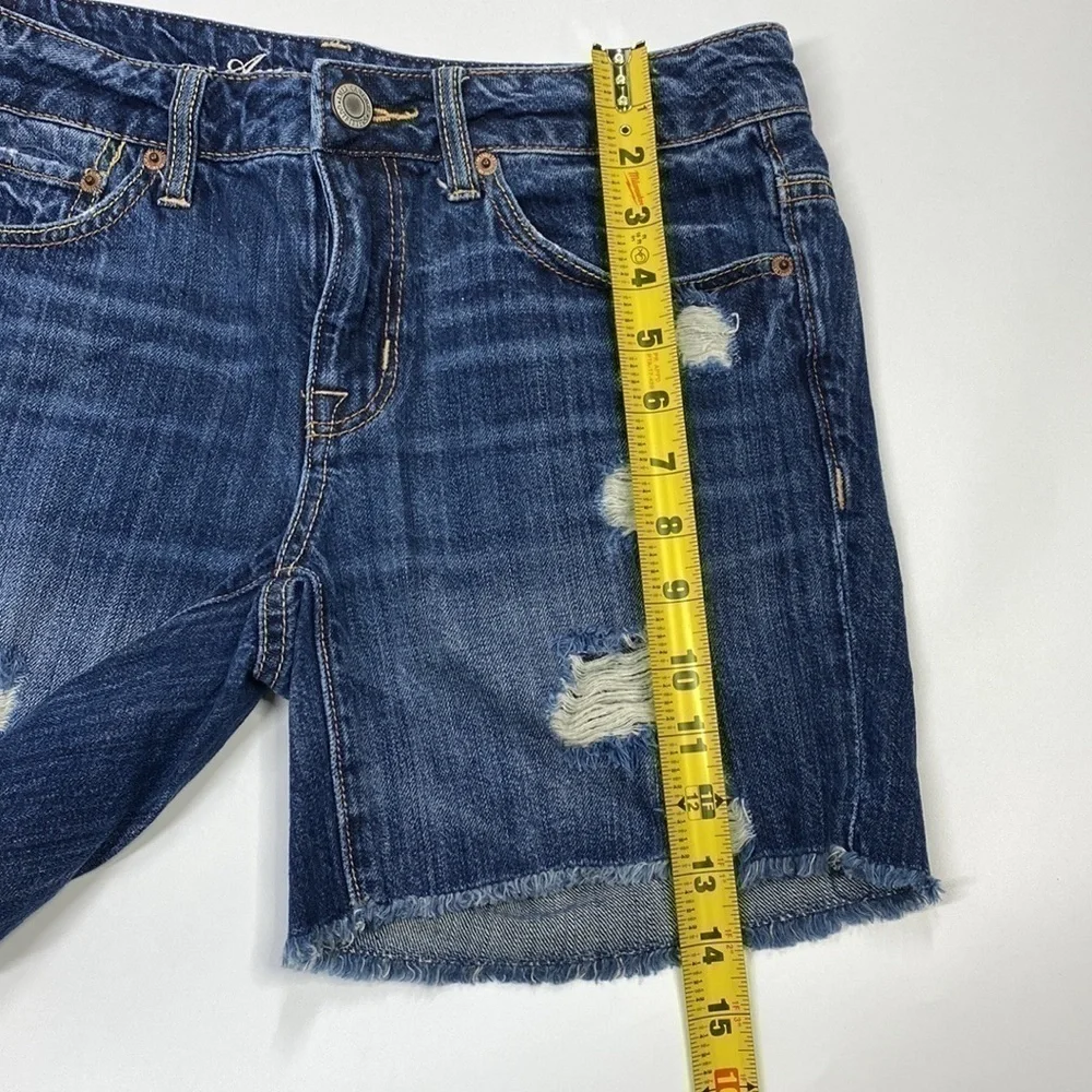 American Eagle Raw Hem Distressed Shorts Size 4 6